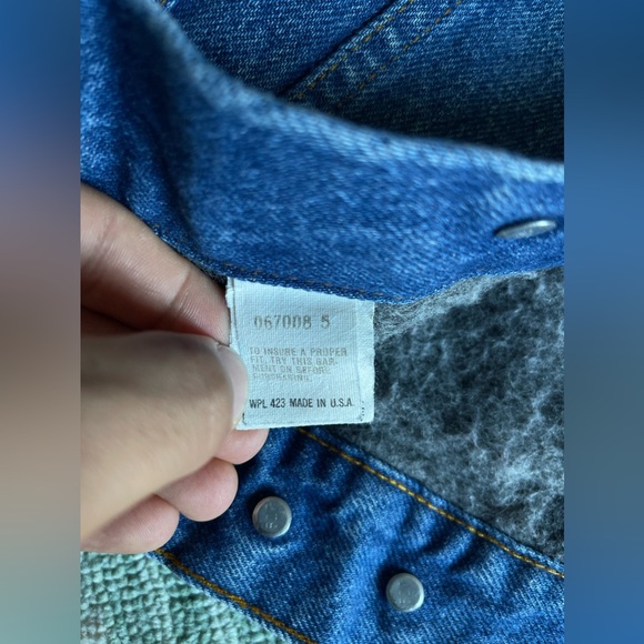 Vintage Levi’s blanket lined denim jacket (USA made) - Picture 4 of 10